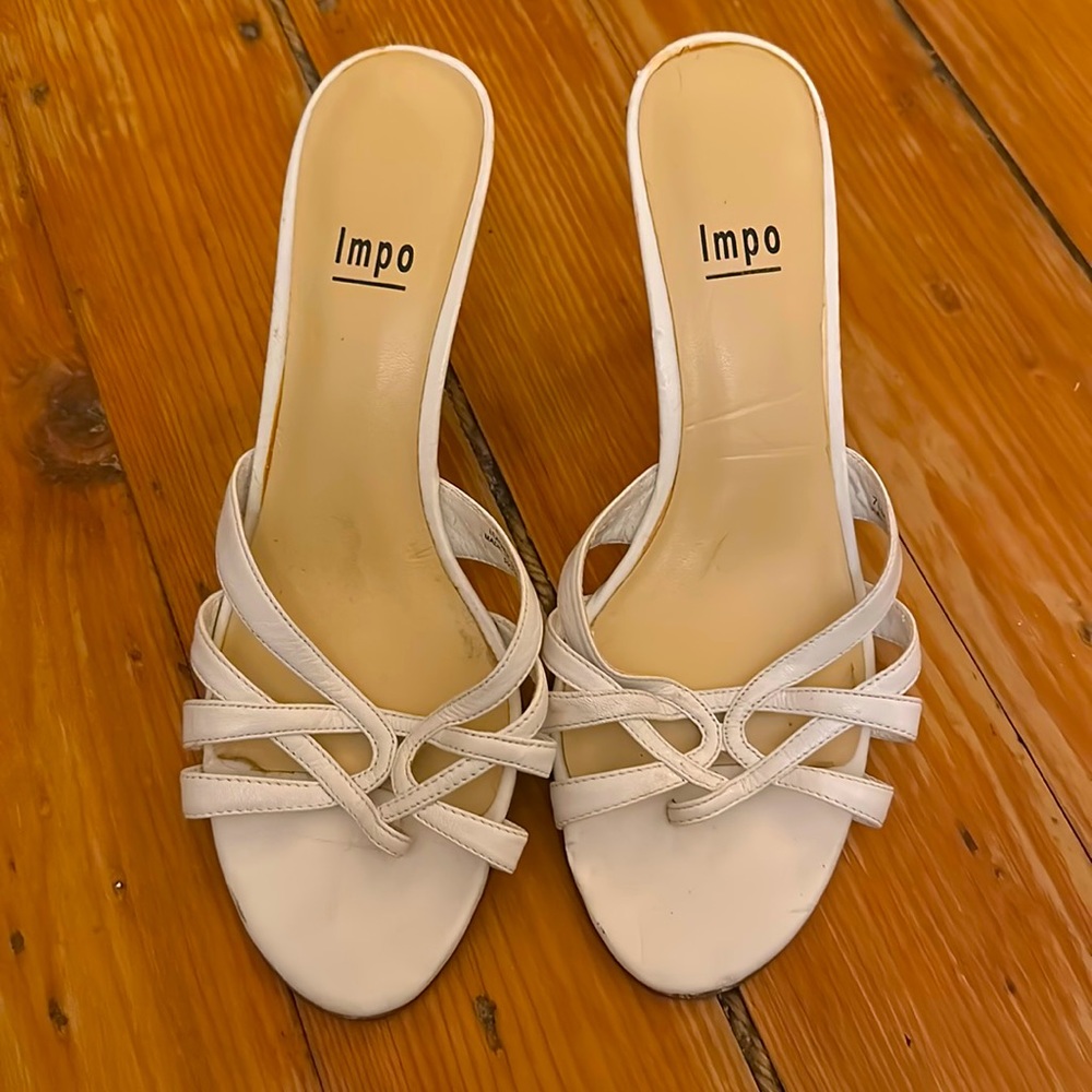 Vintage white leather heels